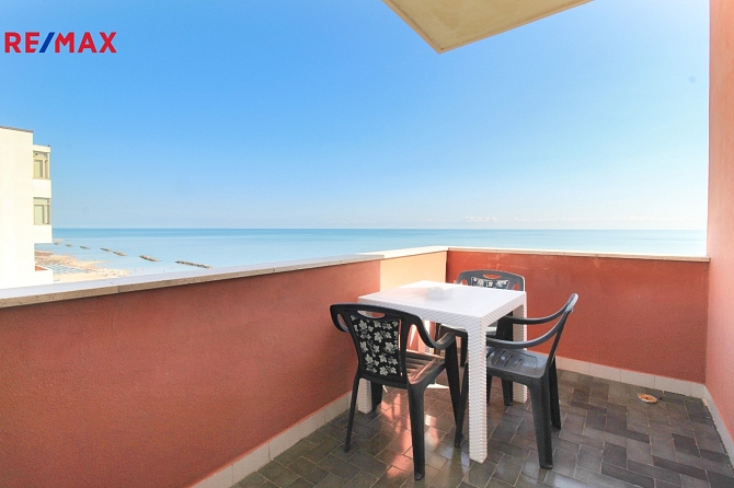 Světlý apartmán s panoramatickým výhledem na moře