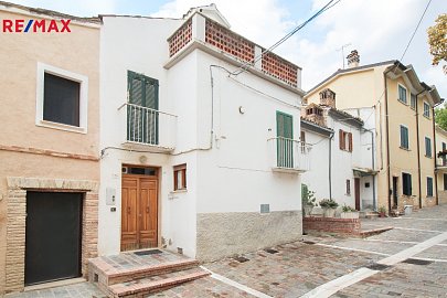 Dvojdomek v srdci historického Loreta Aprutino