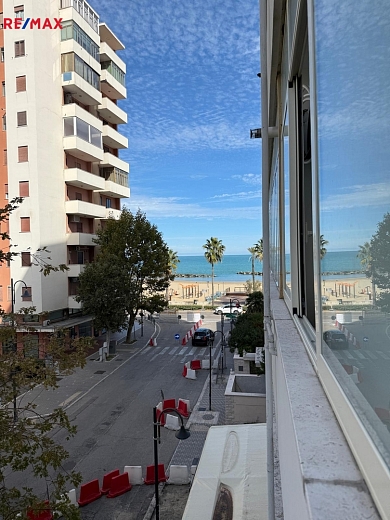 Apartmán v Montesilvanu minutu od pláže